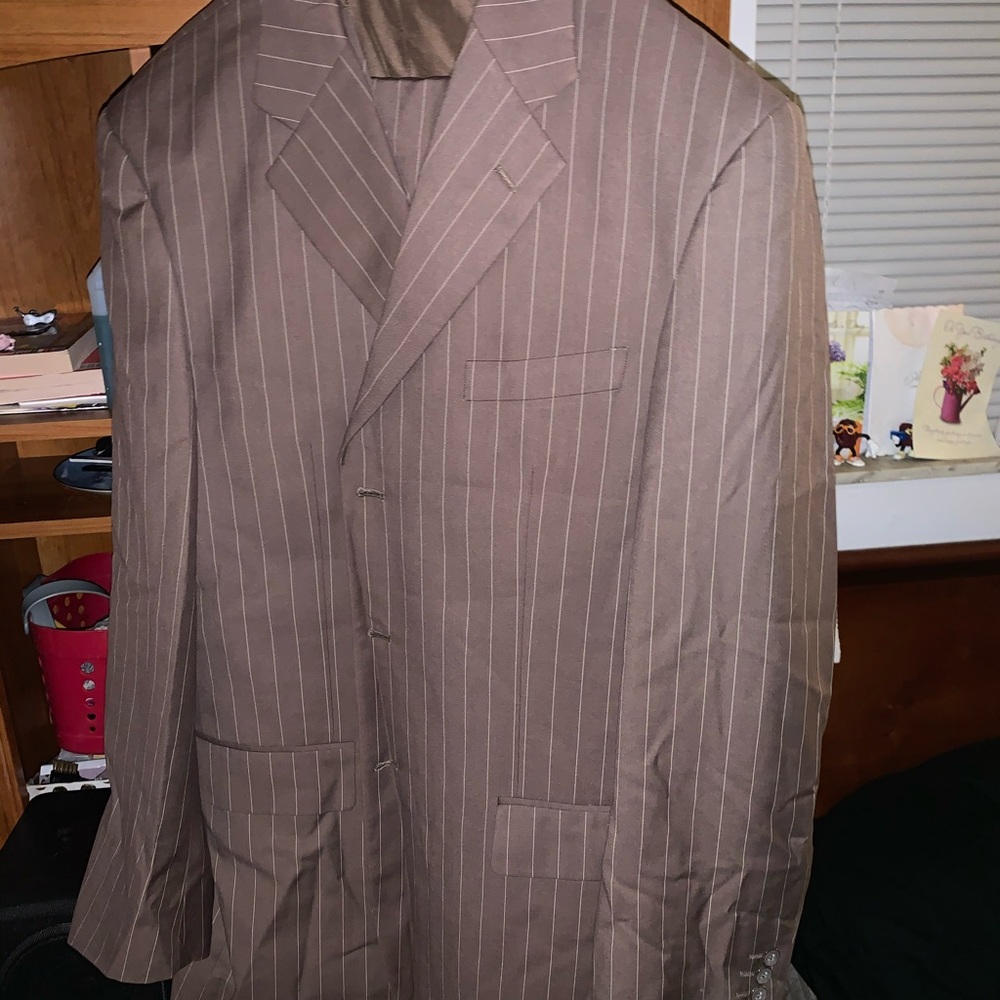 Vitali 3 piece Suit 42R top and 38L bottom